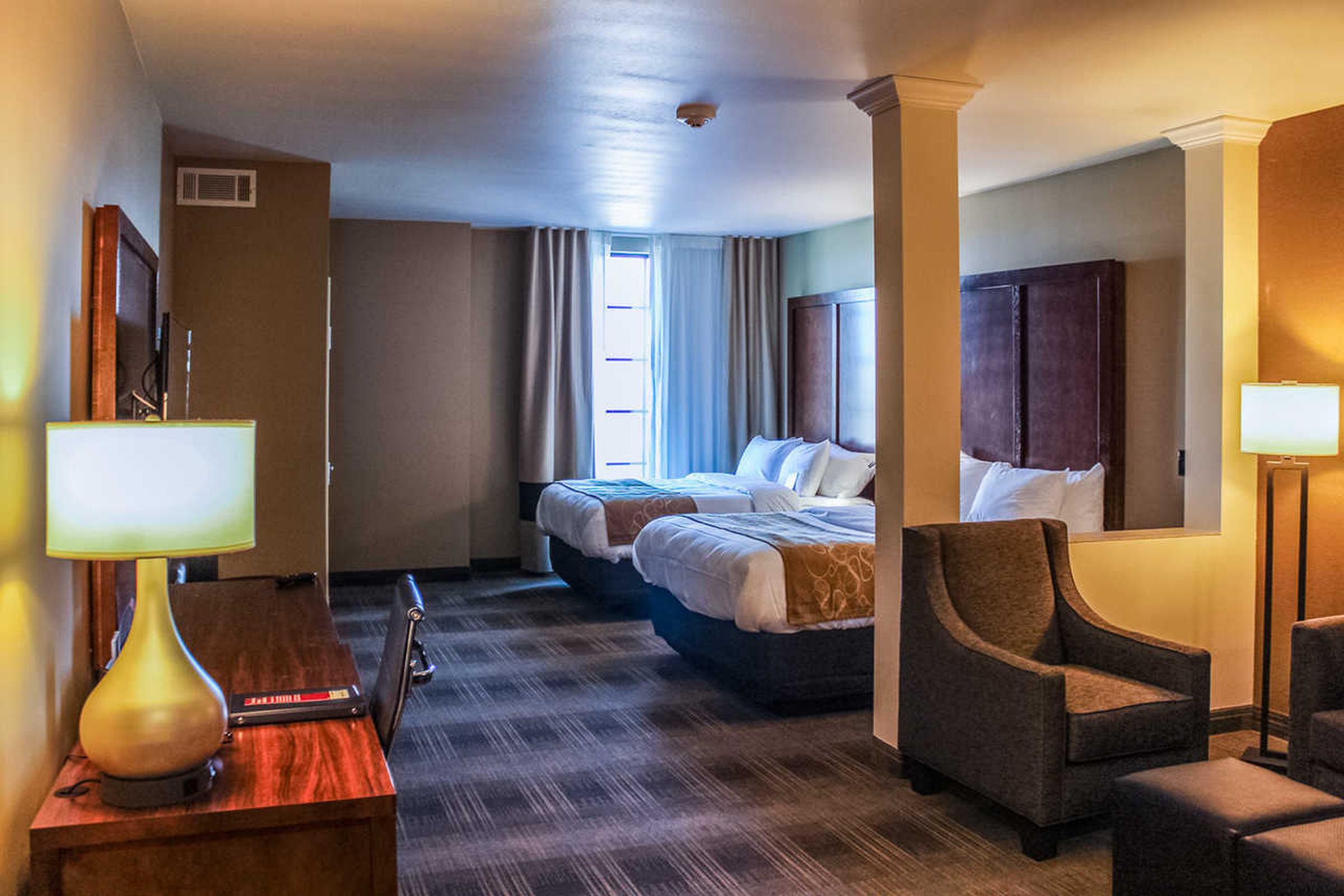 Comfort Suites University Брукінгз Екстер'єр фото