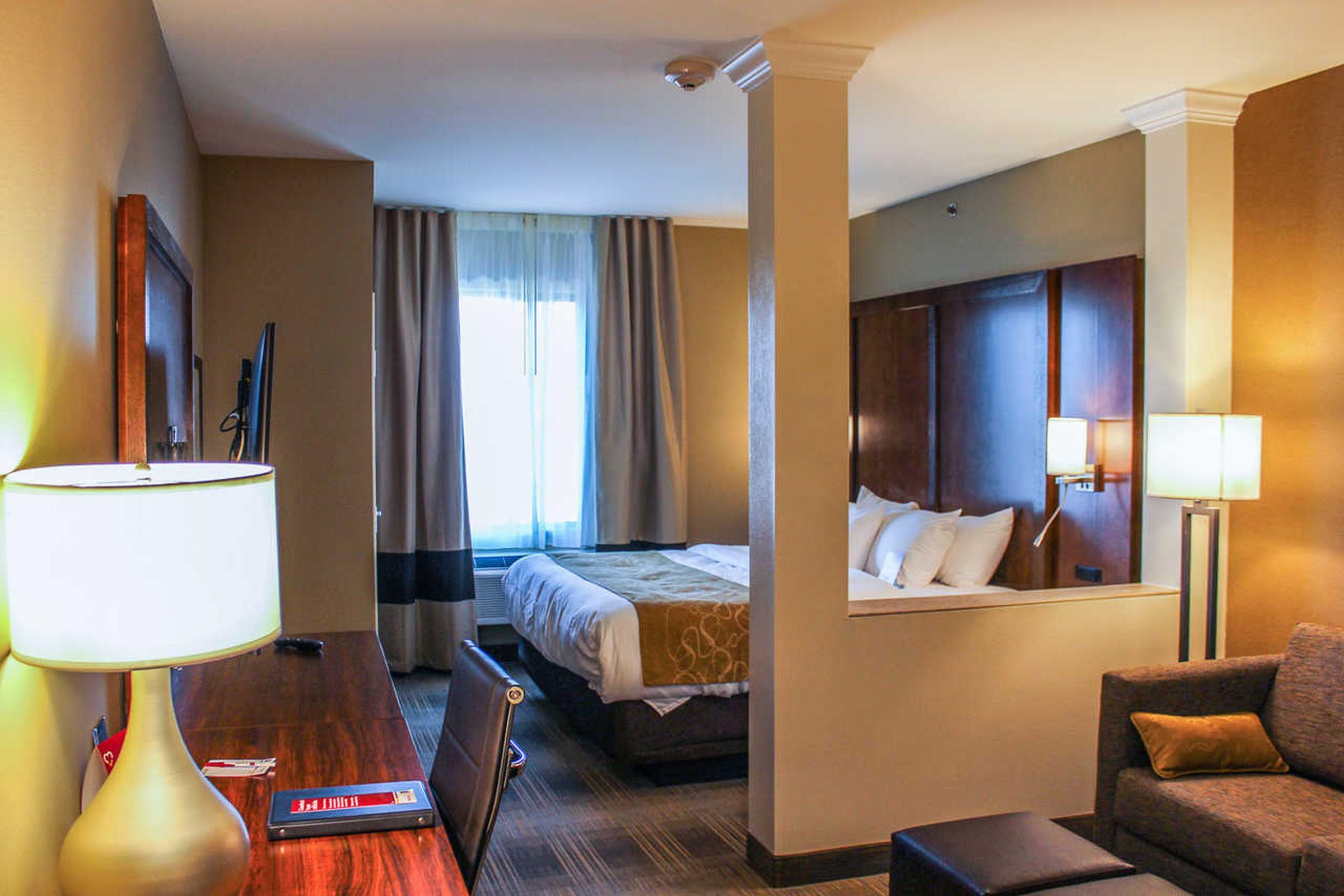 Comfort Suites University Брукінгз Екстер'єр фото