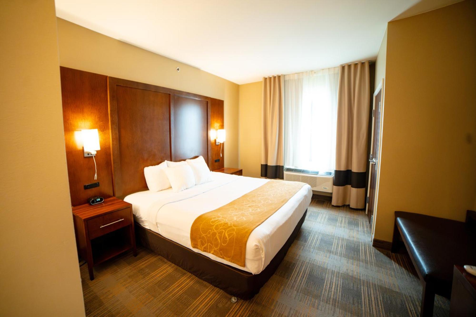 Comfort Suites University Брукінгз Екстер'єр фото