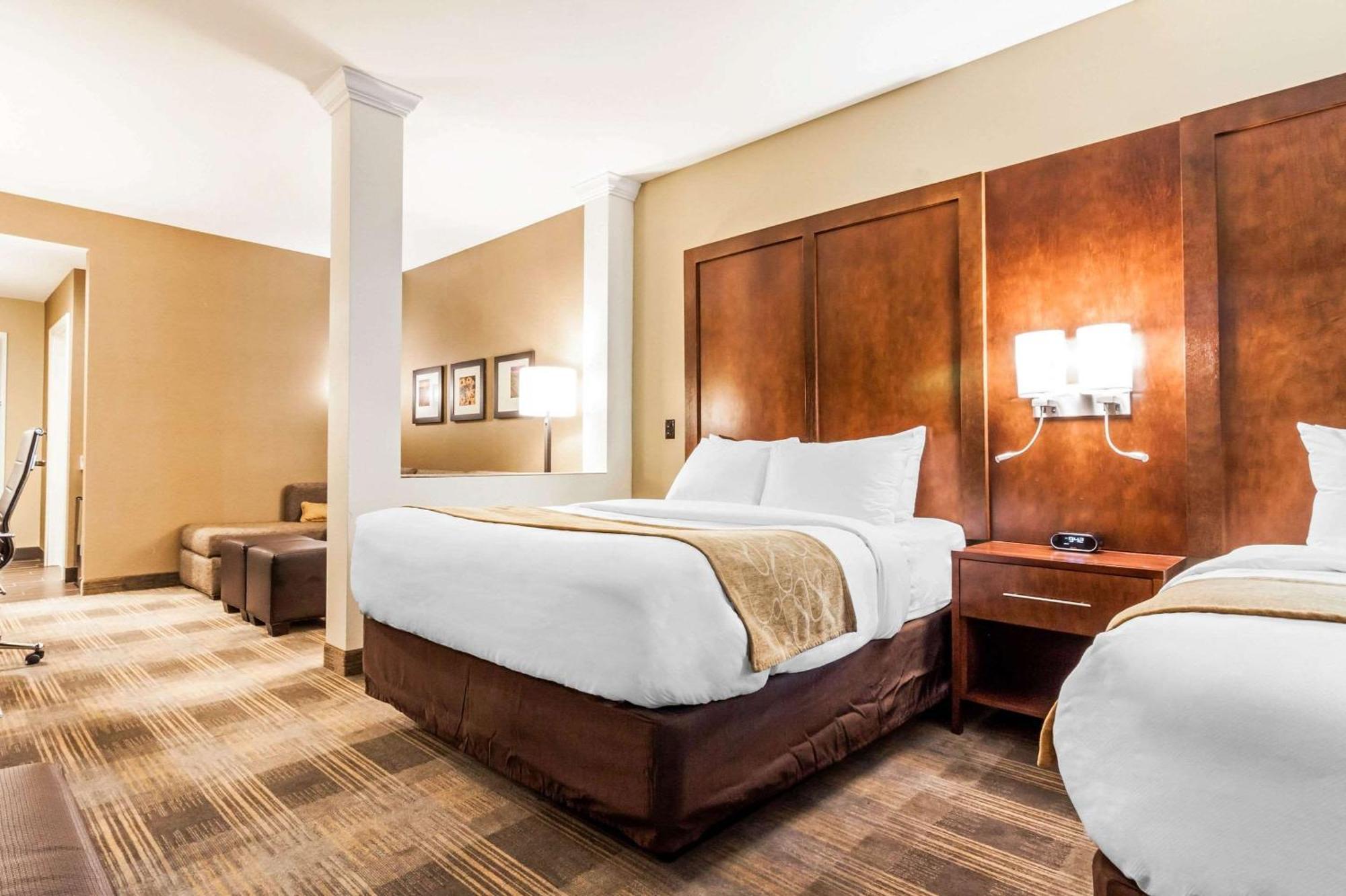 Comfort Suites University Брукінгз Екстер'єр фото
