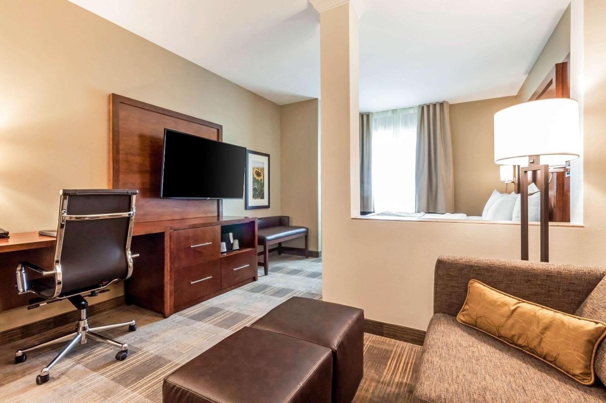 Comfort Suites University Брукінгз Екстер'єр фото